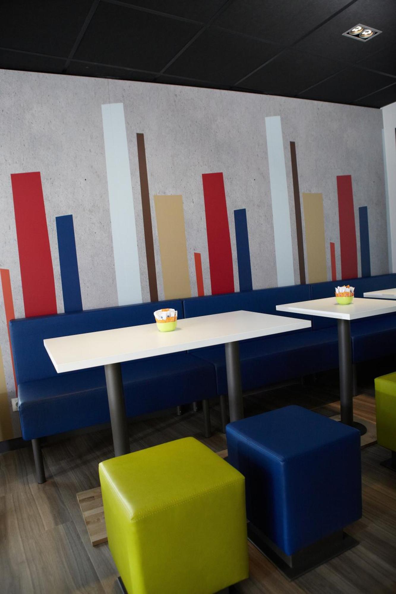 Ibis Budget Pontarlier Exterior foto