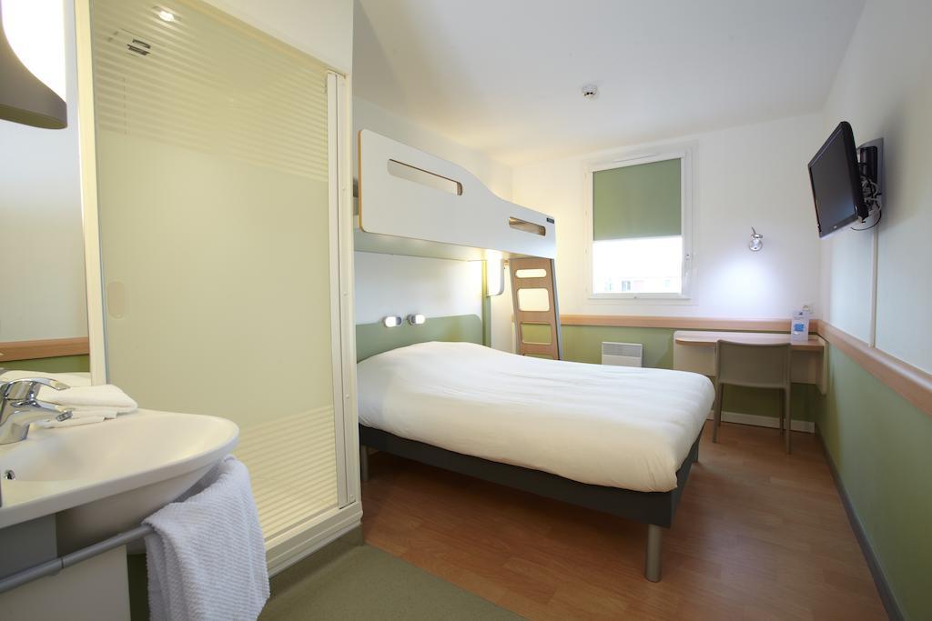 Ibis Budget Pontarlier Habitación foto