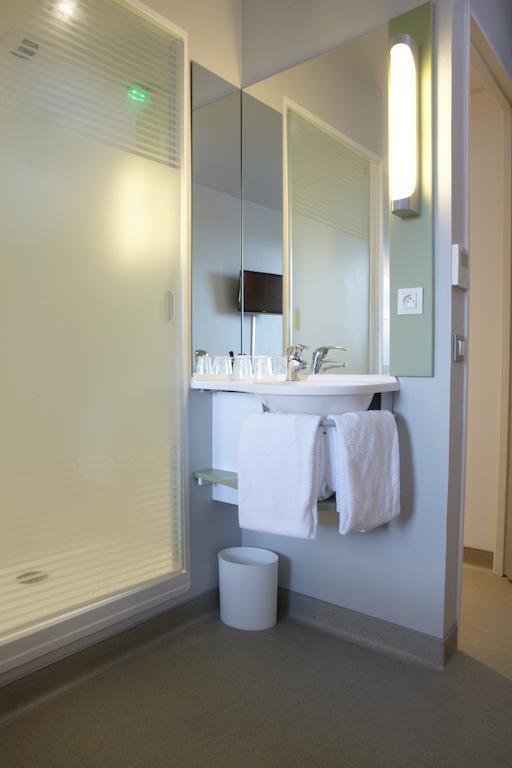 Ibis Budget Pontarlier Habitación foto