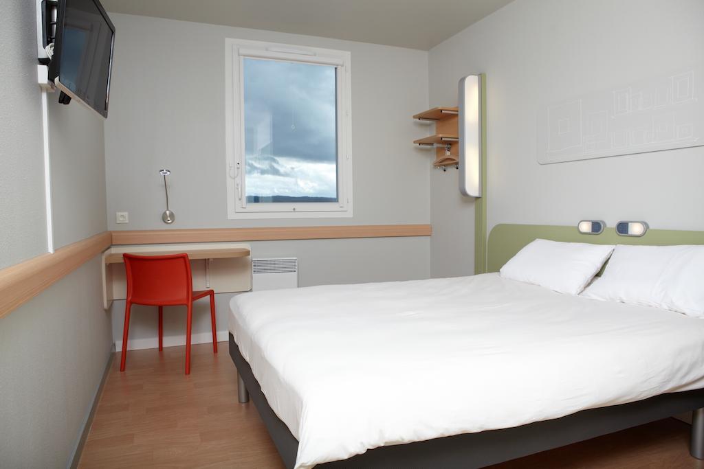 Ibis Budget Pontarlier Habitación foto